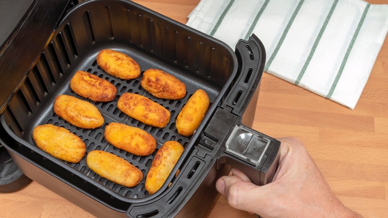 Air fryer mac and cheese bites