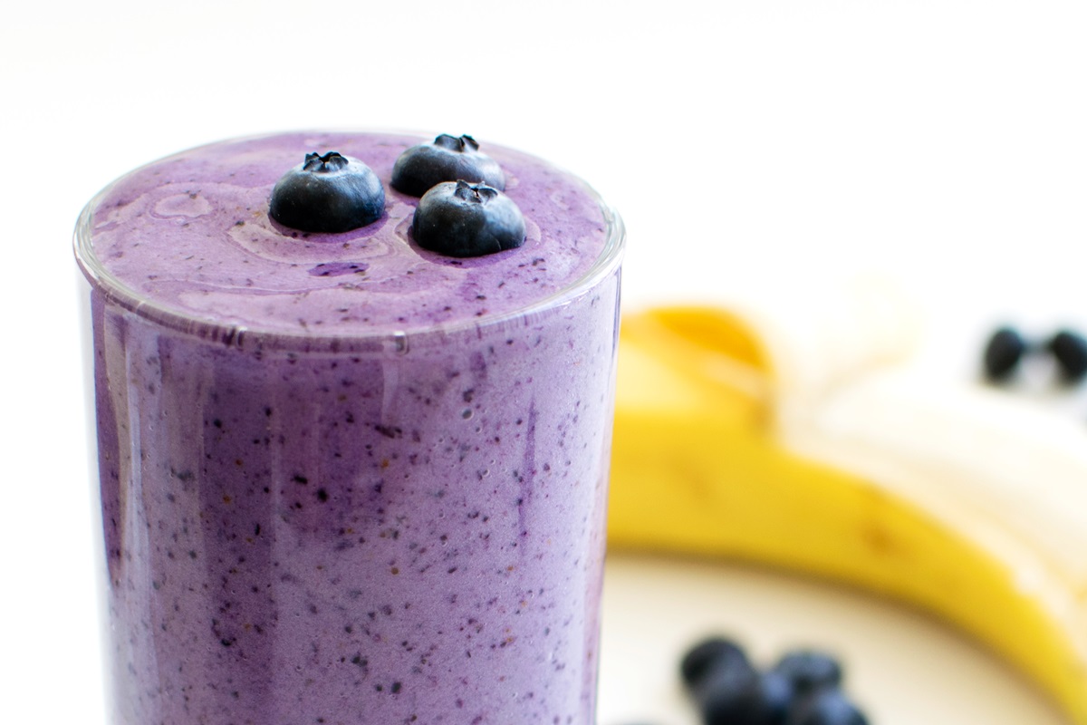 Blueberry-Banana-Nut Smoothie