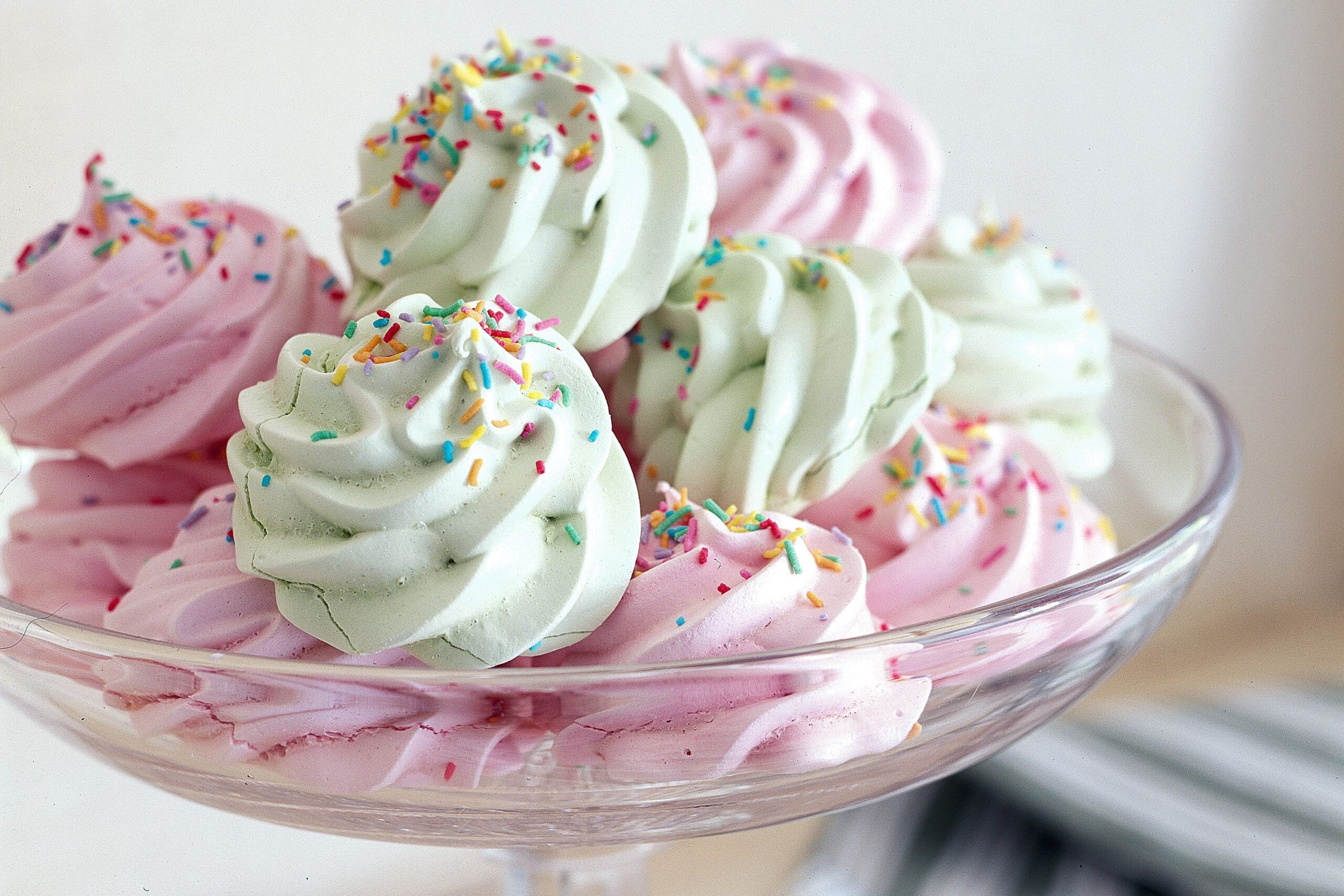 Amazing basic meringues recipe