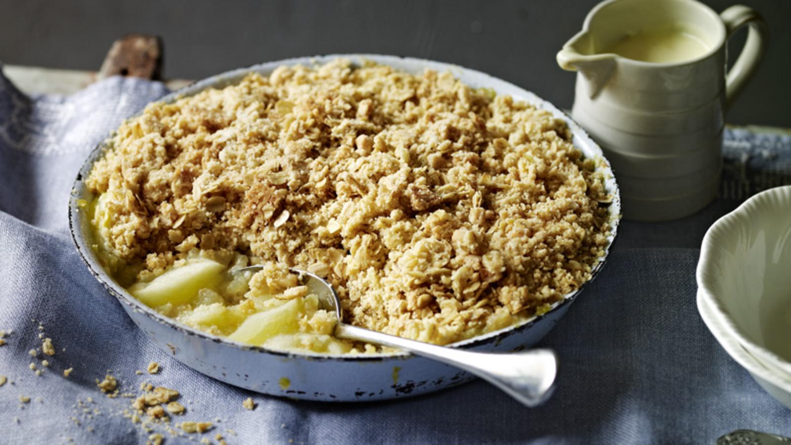 Quick and easy apple crumble recipe