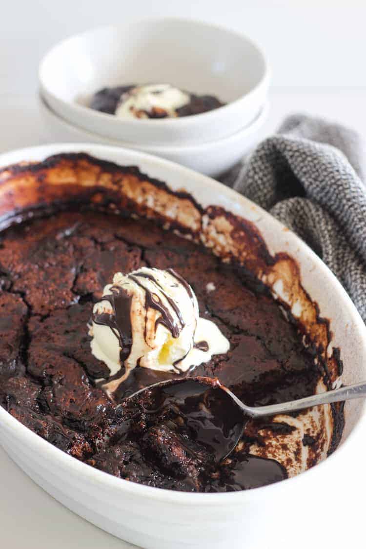 Chocolate self-saucing pudding
