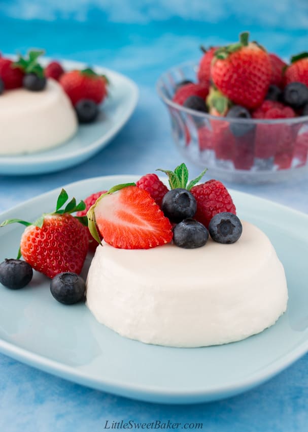 Vanilla bean panna cotta recipe