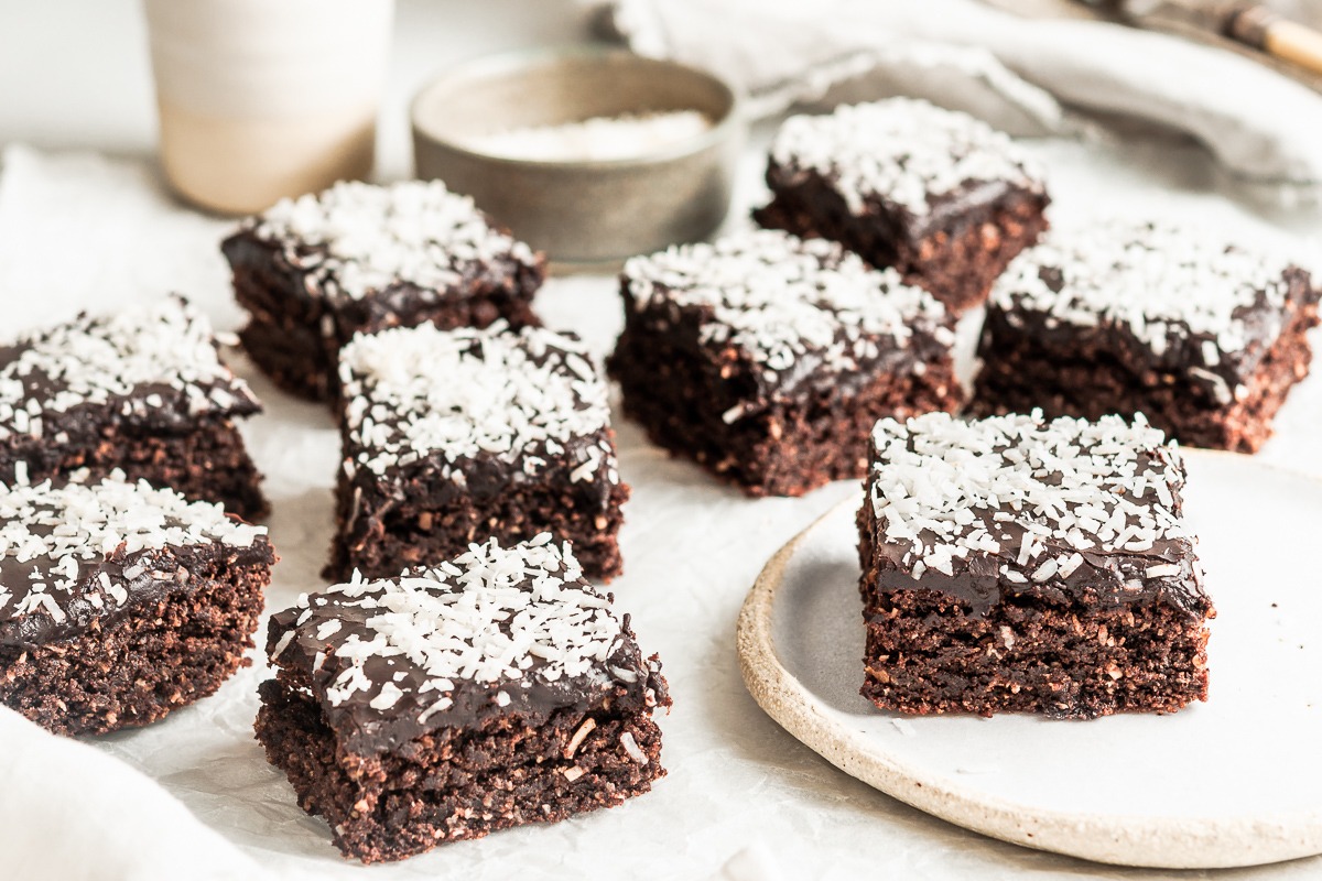 Choc coconut slice