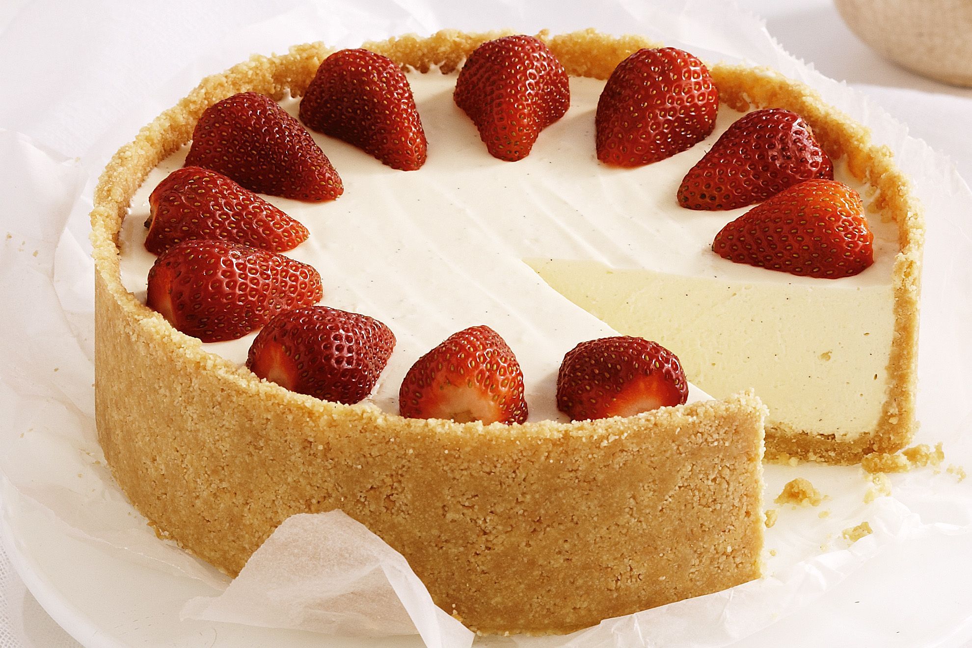 Classic no-bake vanilla cheesecake