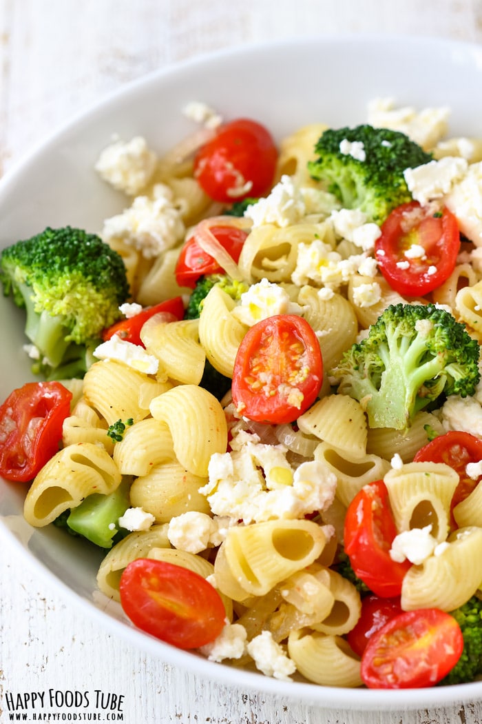Warm tomato pasta salad