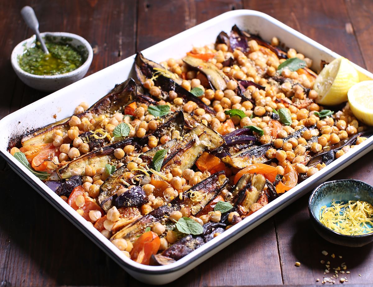 Spiced veggie and chickpea tray bake