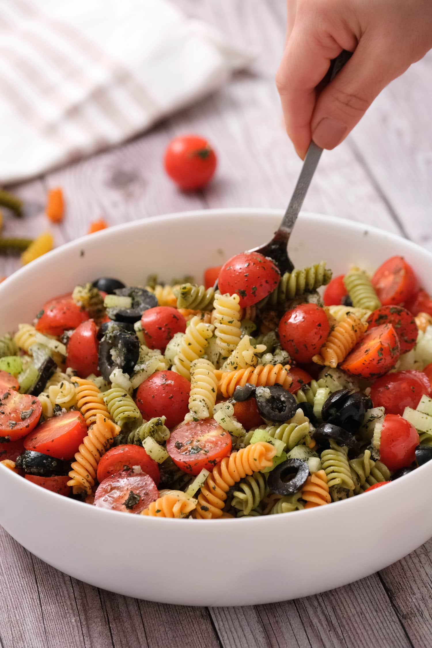 Easy Rainbow Pasta Salad