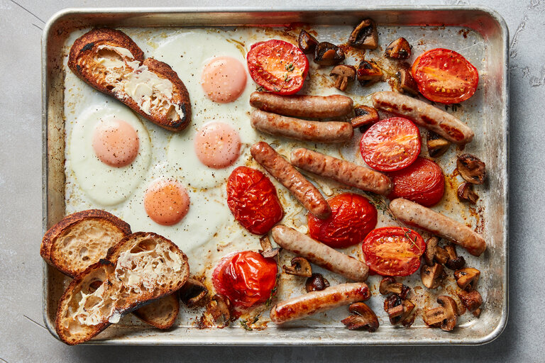 Sheet Pan Sausage and Egg Breakfast Bake