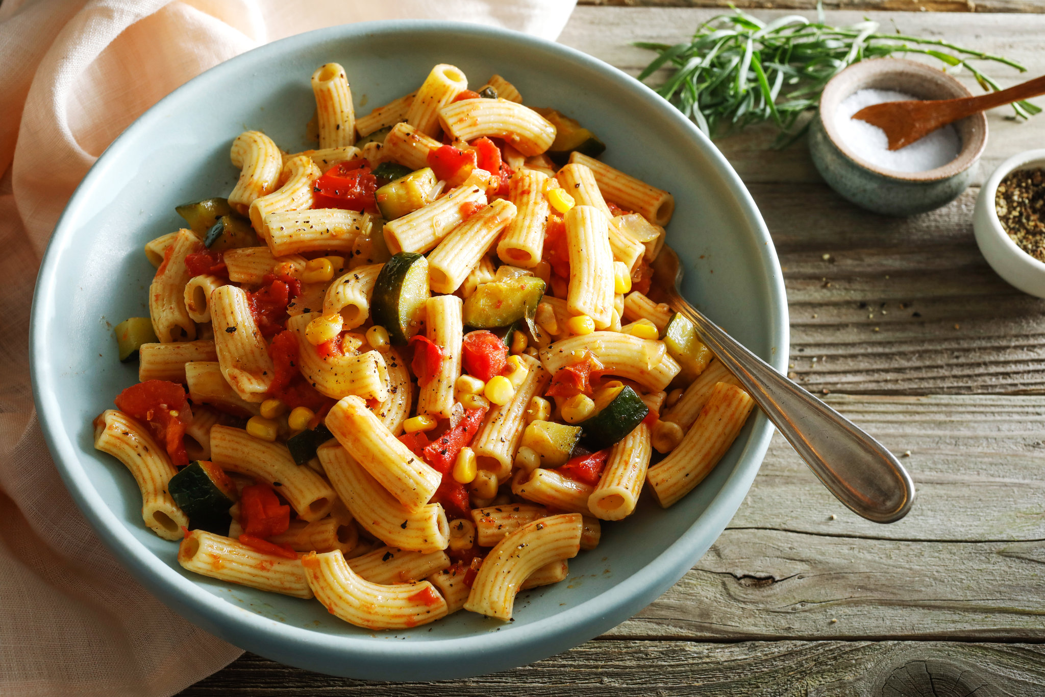 Pasta with Fresh Tomatoes and Corn