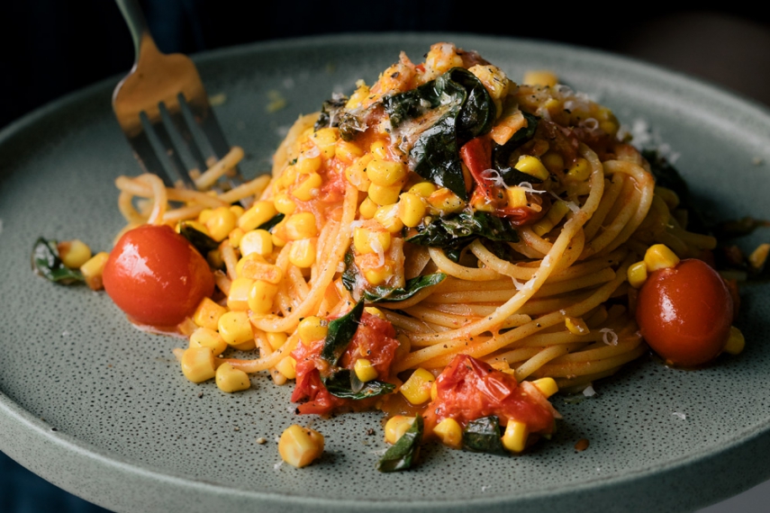 Pasta with Fresh Tomatoes and Corn