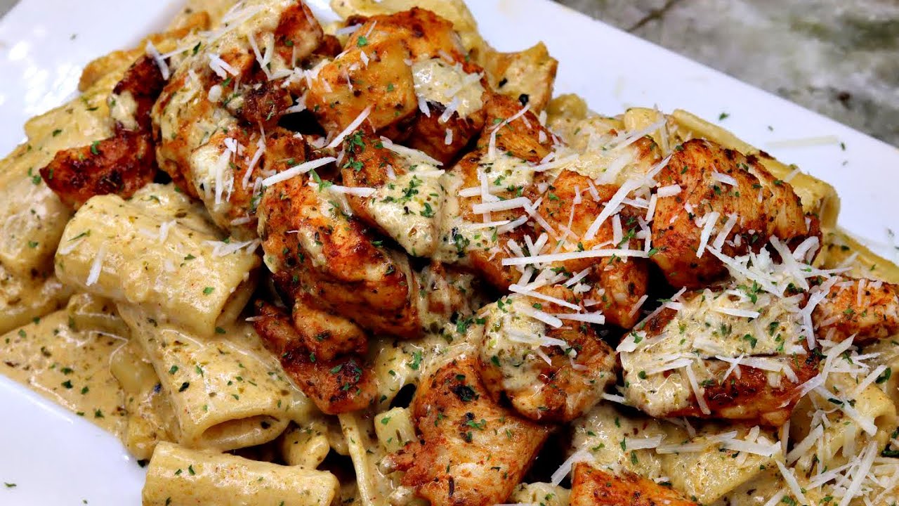 Spence’s Pesto Chicken Pasta