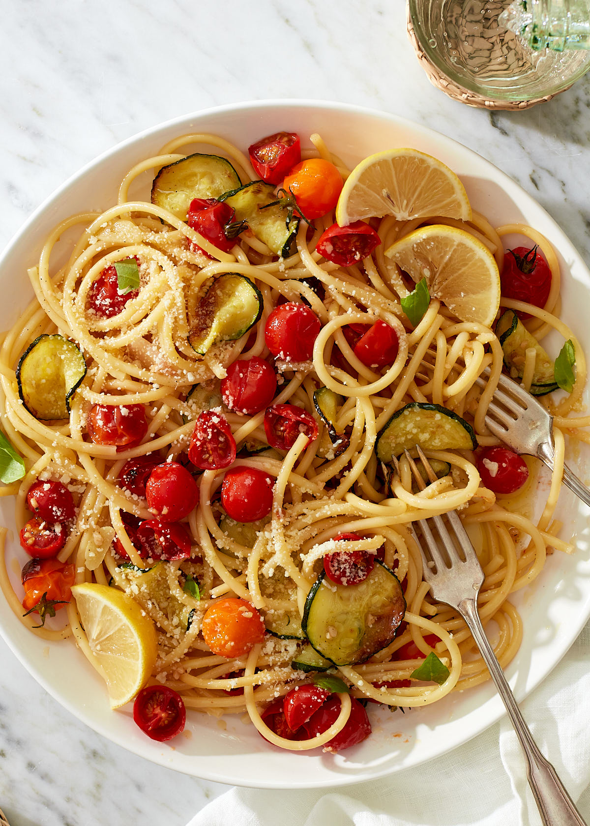 Pasta with Scallops, Zucchini, and Tomatoes