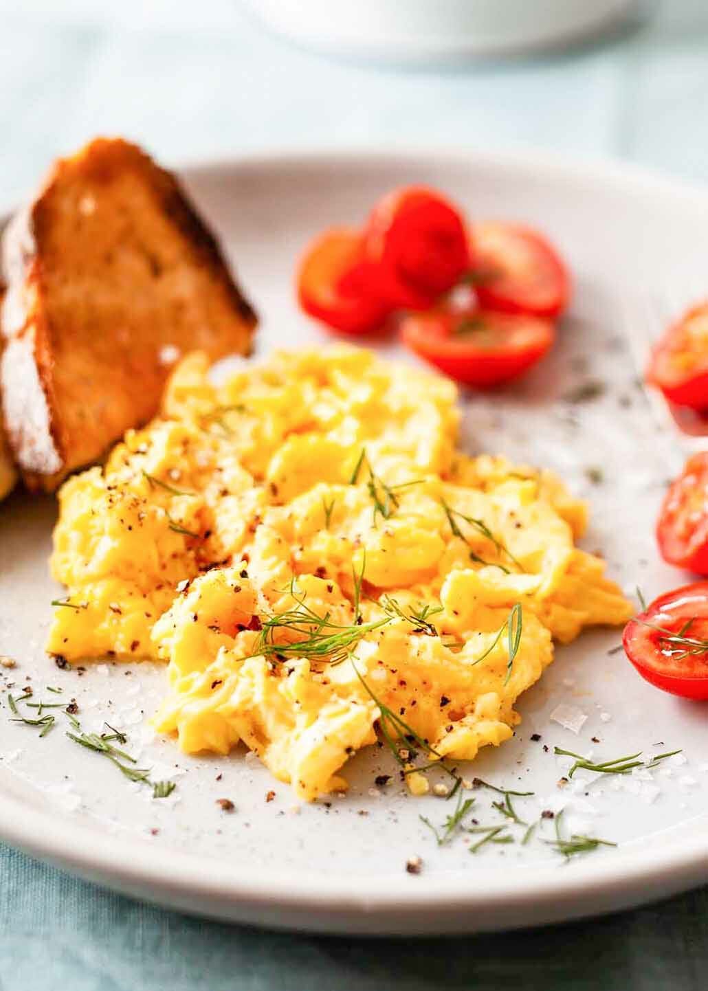 Quick and Easy Scrambled Eggs