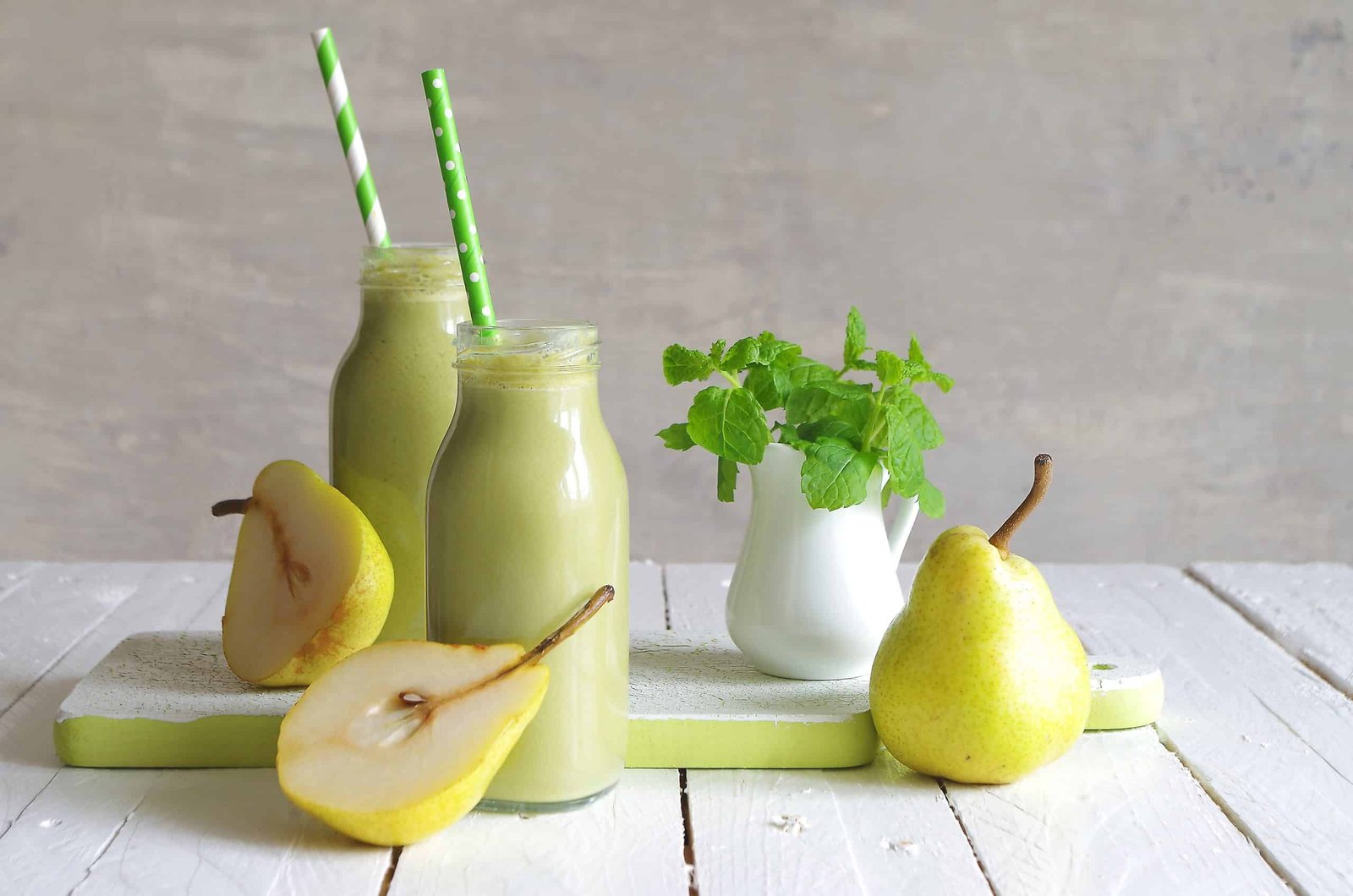 Pear Cinnamon Smoothie
