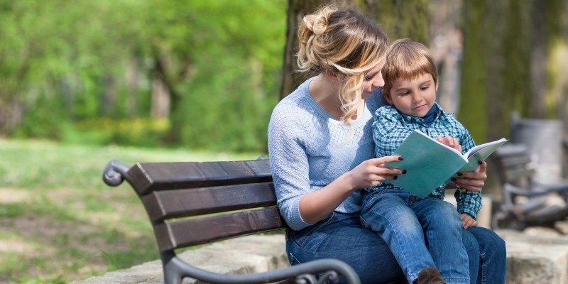 how to celebrate holidays as a single parent How to Celebrate Holidays as a Single Parent: New Traditions